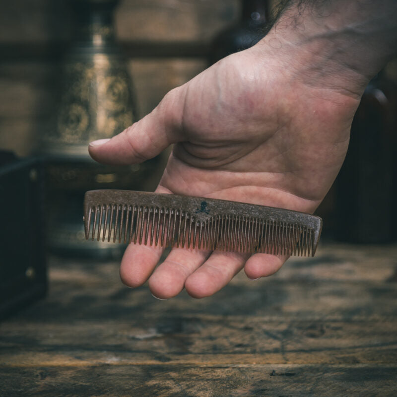 Bluebeards Revenge Liquid Wood Beard & Mo’ Comb